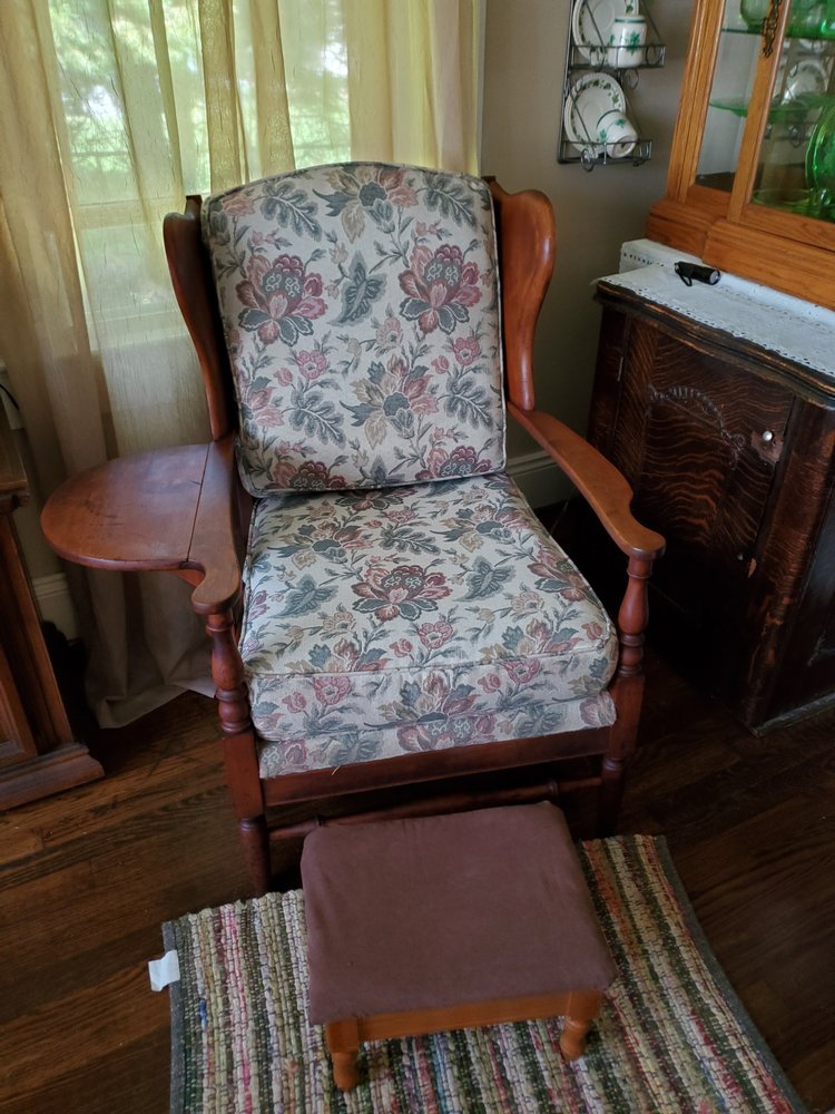 Trash & Treasures Antique Mall