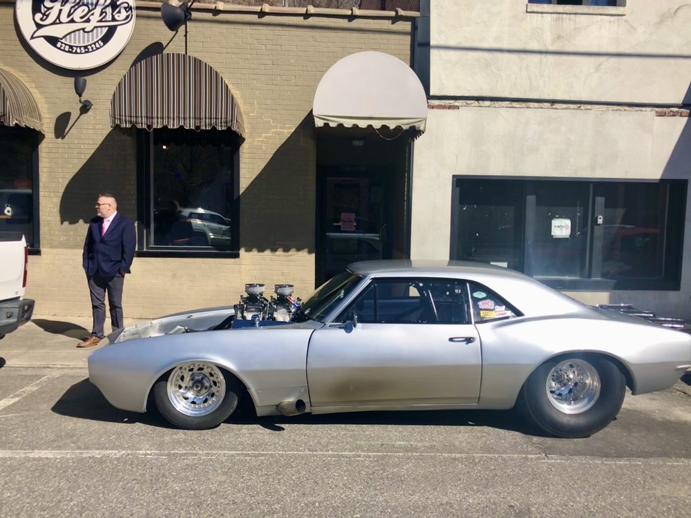 Hef's Restaurant and Sports Bar