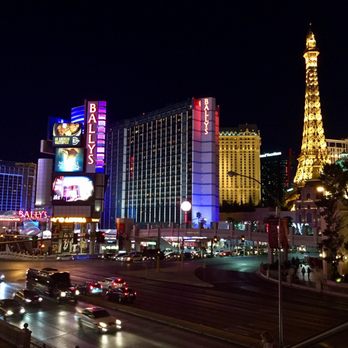 las vegas strip 1655 photos 225 reviews local flavor the where is the best location to hand out flyers in las vegas nv