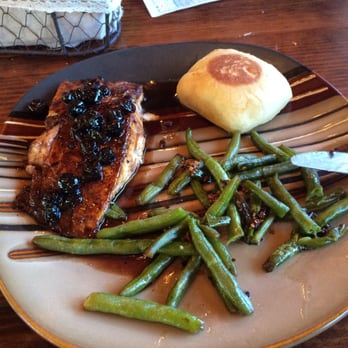 Byrd S Riverfront Restaurant American Traditional 7037 C Photo Of Byrd S Riverfront Restaurant Ozark Ar United States Salmon With Blueberry