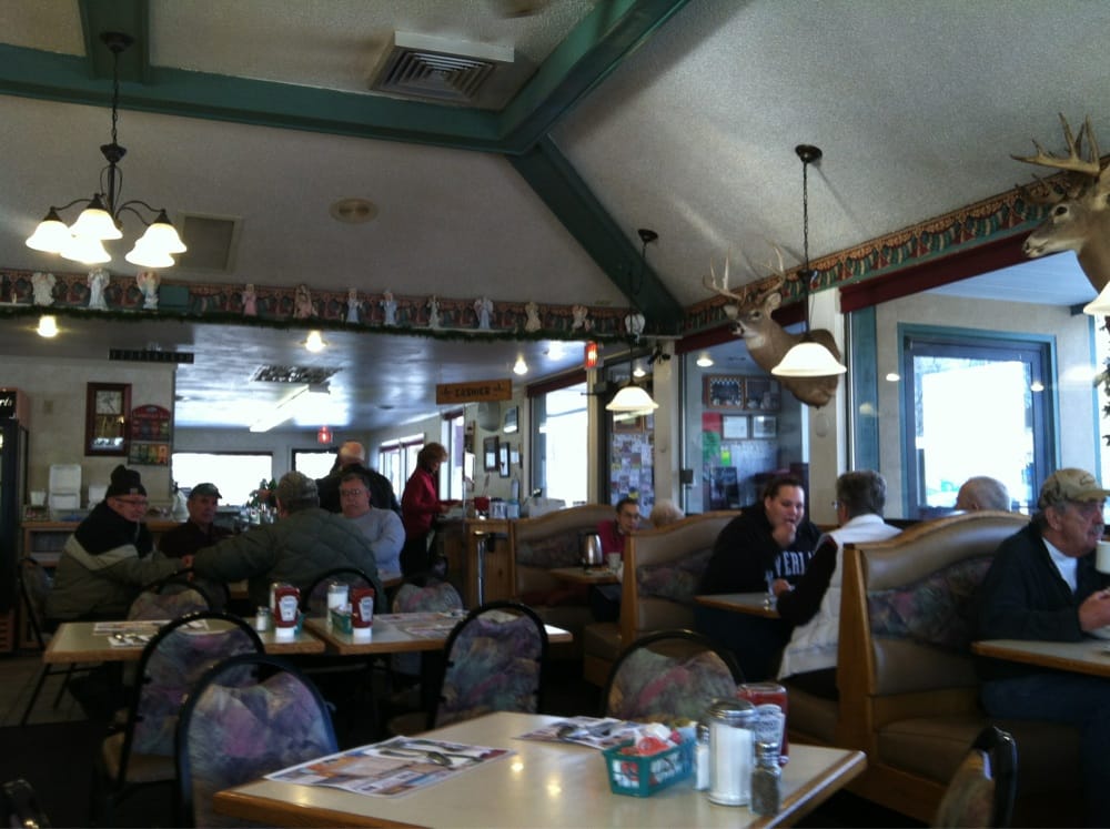 Two Angels Family Restaurant 17 Reviews Restaurants 800 Superior