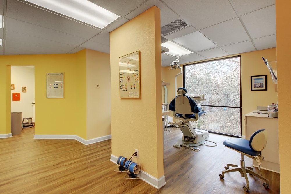 image of business Joan L Sefcik , DDS