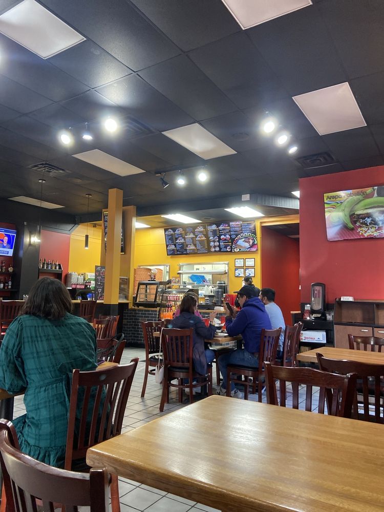 Que Viva Latin Street Grill