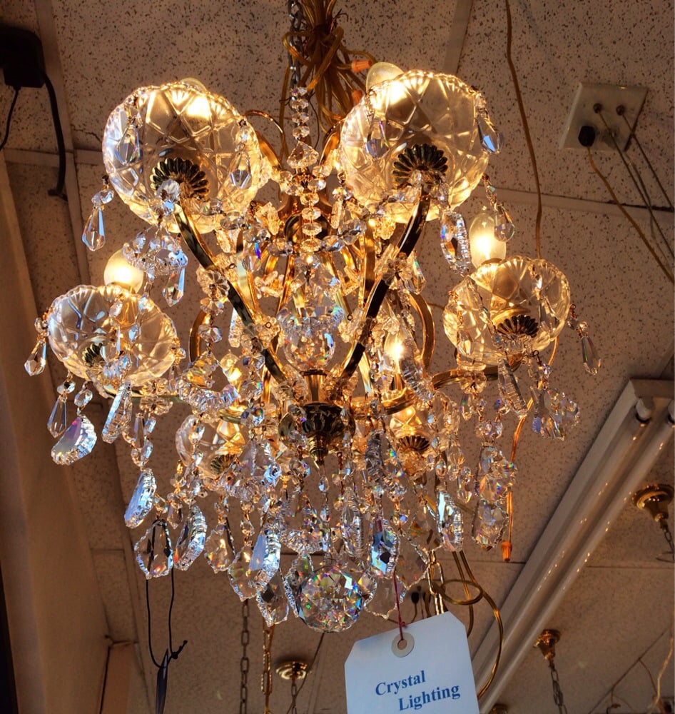 Crystal Gallery & Lighting