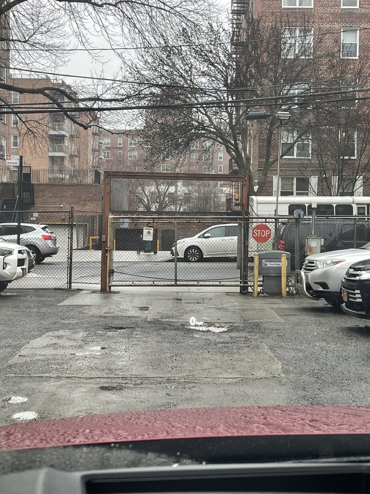 image of business Carlos Ortiz Jr, MD