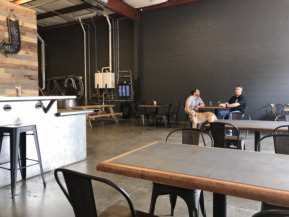 Five Window Beer Co. 54 Photos & 41 Reviews Breweries 9 W Locust