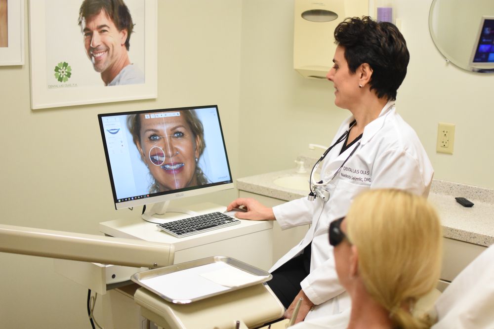 image of business Dental Las Olas