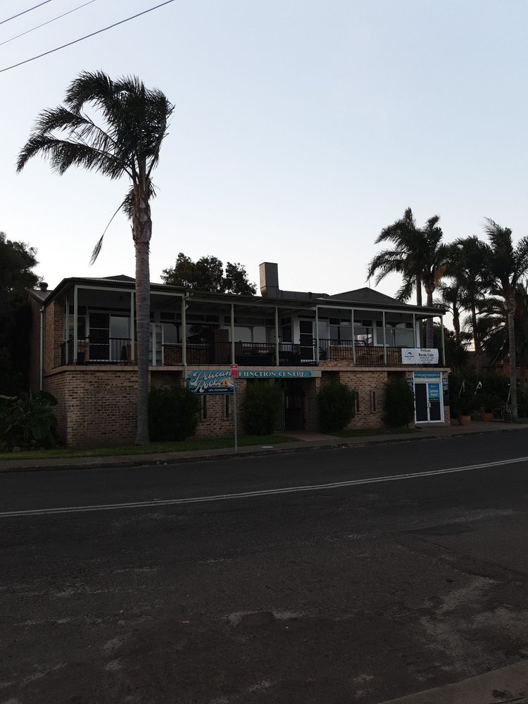 Pelican Rocks Seafood Restaurant & Cafe
