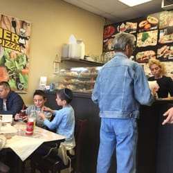 Pacific Kosher Restaurant 22 Photos 61 Reviews Pizza 12460 Photo Of Pacific Kosher Restaurant North Hollywood Ca United States