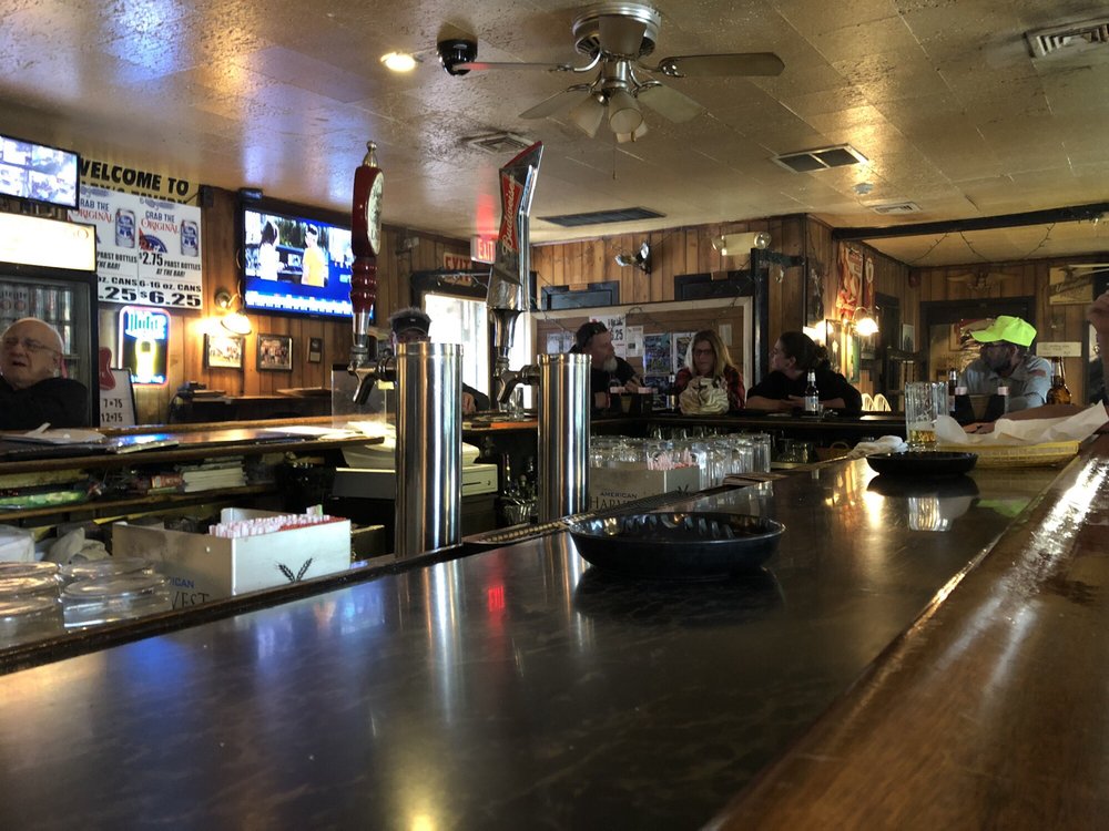Alex's Tavern