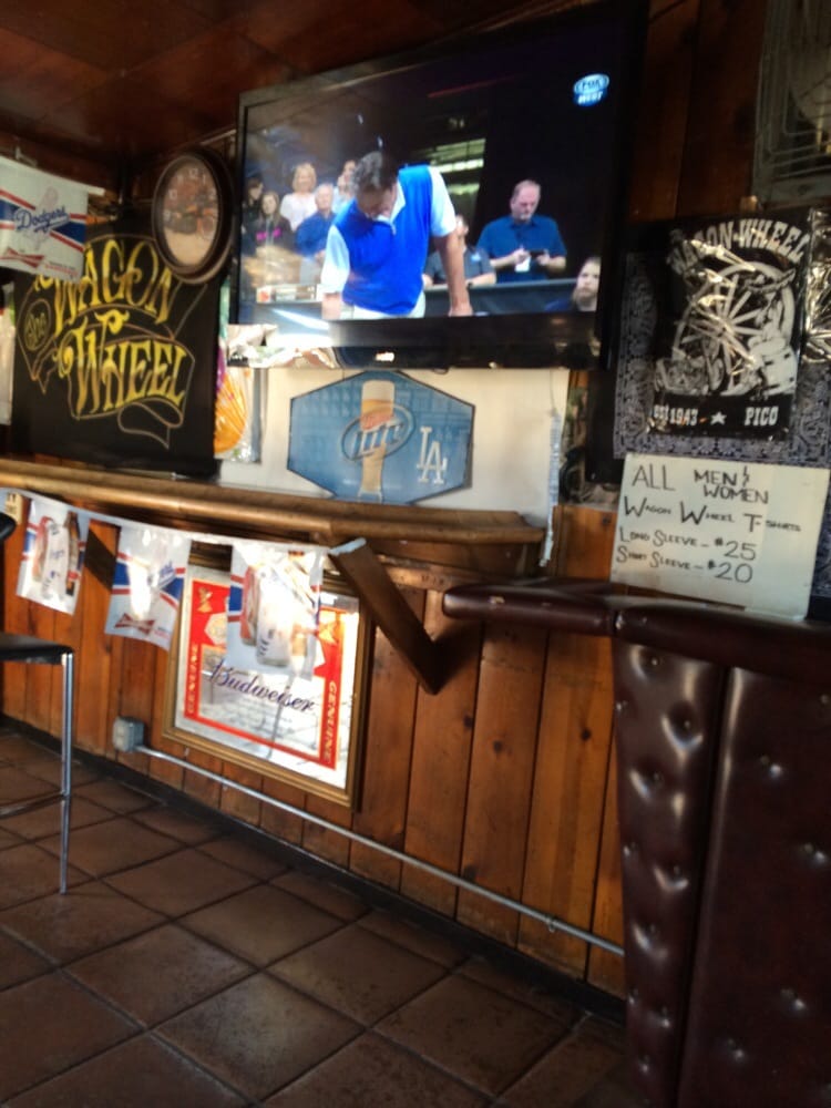 Wagon Wheel Bar 26 Photos & 21 Reviews Burgers 9314 Beverly Rd