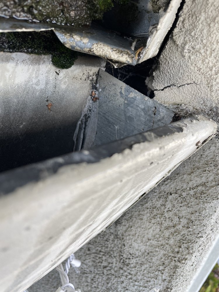 Crow Minor Roof & Gutter Services