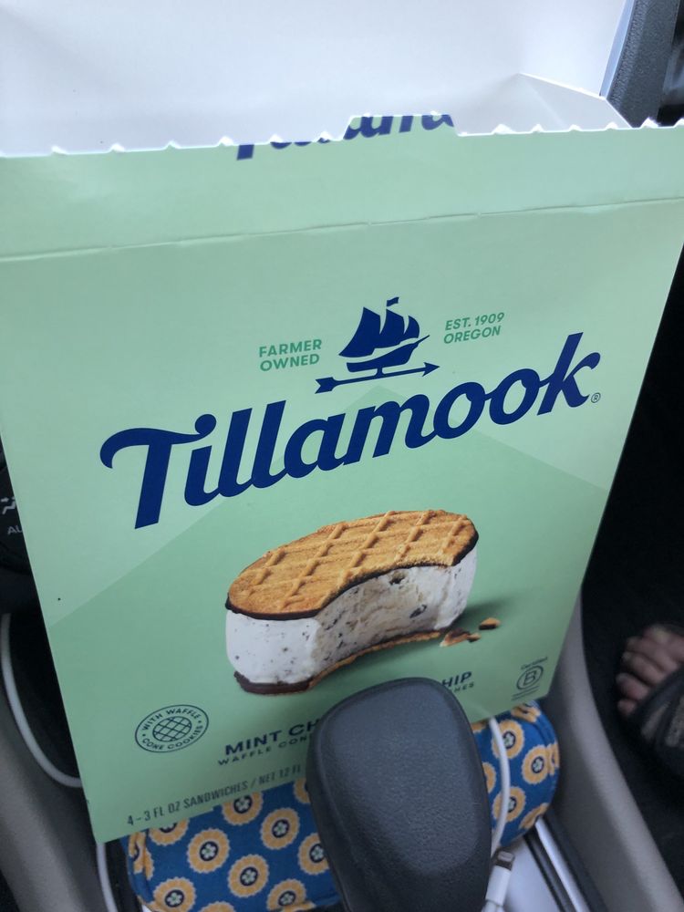 Grocery Outlet Bargain Market
