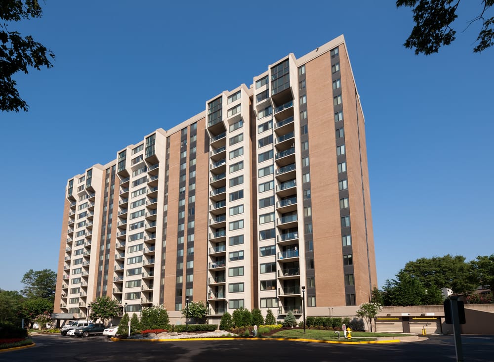 BLVD2801 Apartments