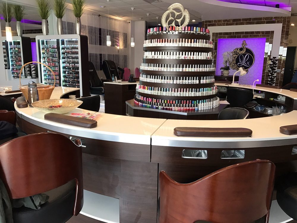 Lux Nail Lounge