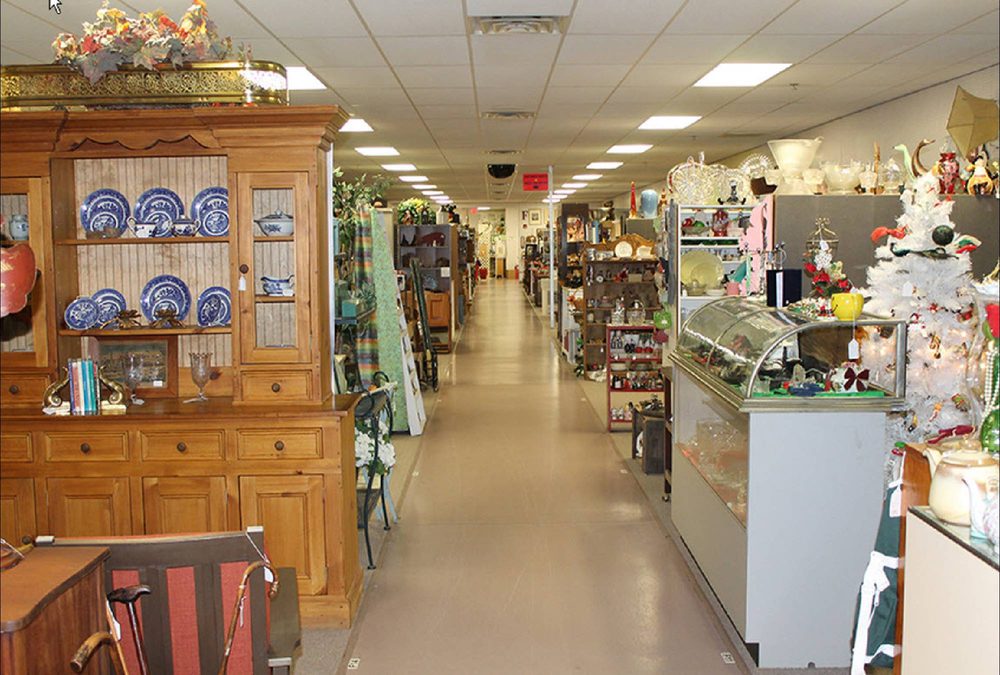 Williamsburg Antique Mall 27 Photos & 19 Reviews Antiques 500 Lightfoot Rd, Williamsburg