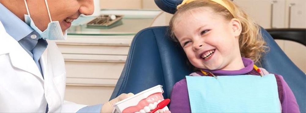 image of business Apple Dental Center