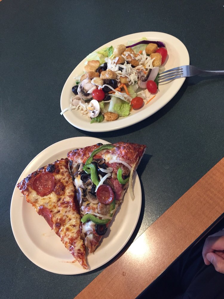 Lunch Special Buffet Pepperoni And King Arthur Pizza Plus Salad So Photo Of Round Table Pizza Huntington Beach Ca United States Lunch Special