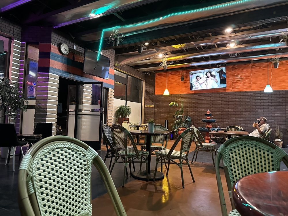 Habebe Cafe & Hookah Lounge