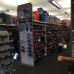 payless shoes brandon