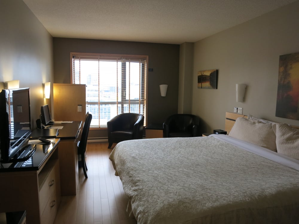 Hotel Le Dauphin Montreal Centre-Ville
