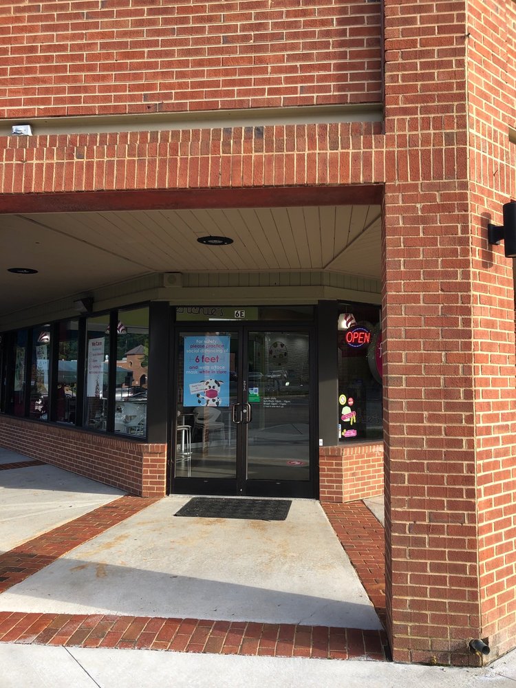 Menchie's Frozen Yogurt