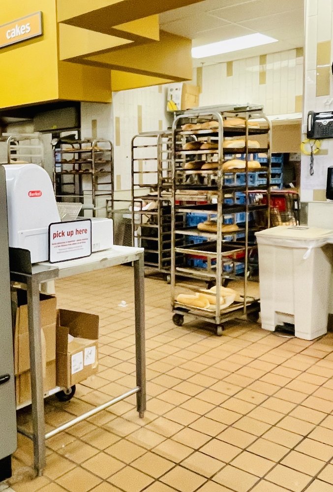 Hannaford Supermarket