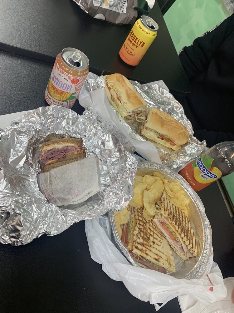 Hell's Kitchenette Gourmet Deli
