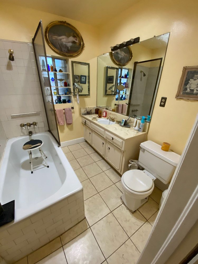 image of business Flores Construction