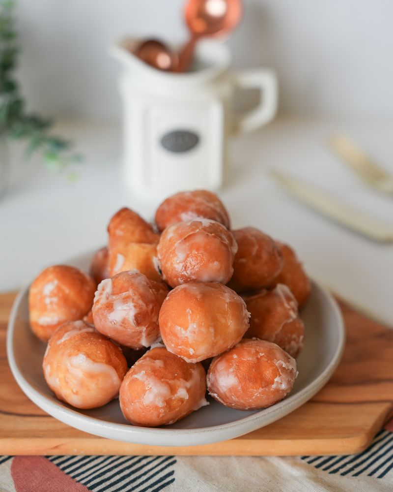 Monterey Donuts