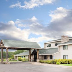 Days Inn Moose Lake Hotels 400 Park Place Mn Photo Of Days Inn Moose Lake Mn United States