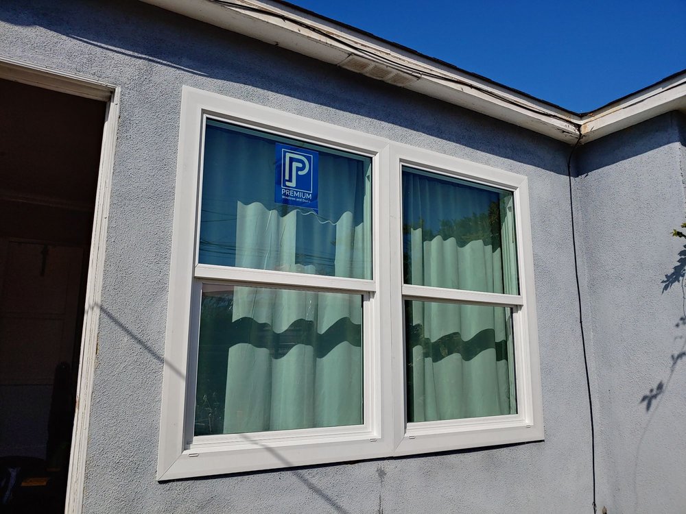 Roberts Glass & Screen