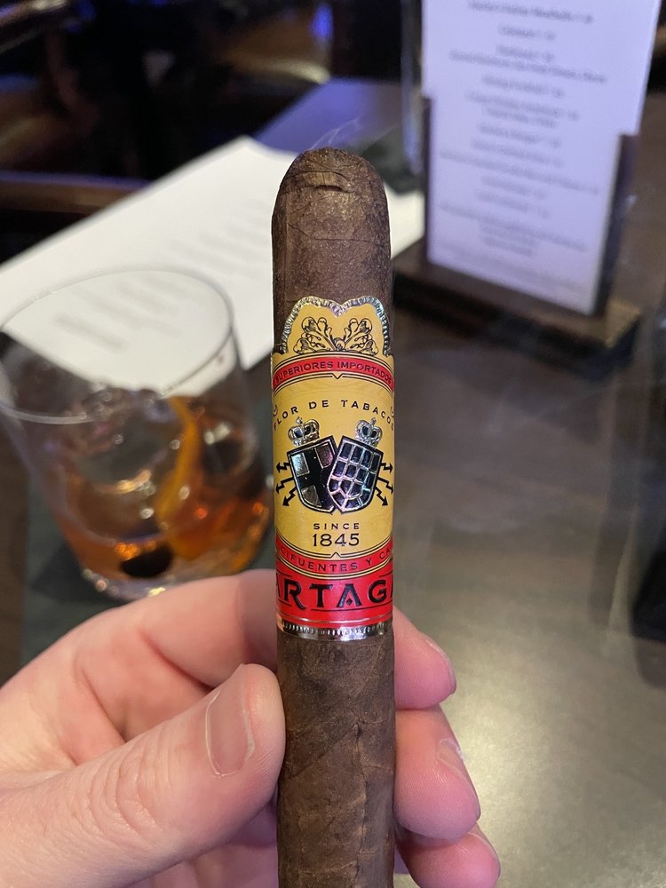 Henry's Cigar Lounge