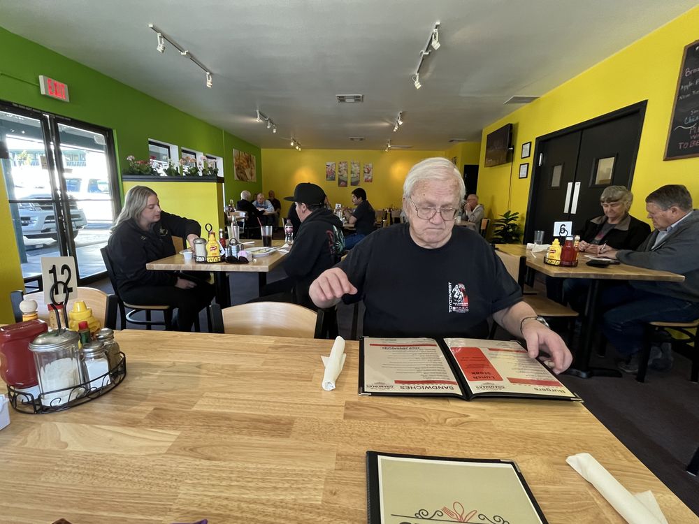 Grandma’s Seasoning Restaurant, Roadtrippers