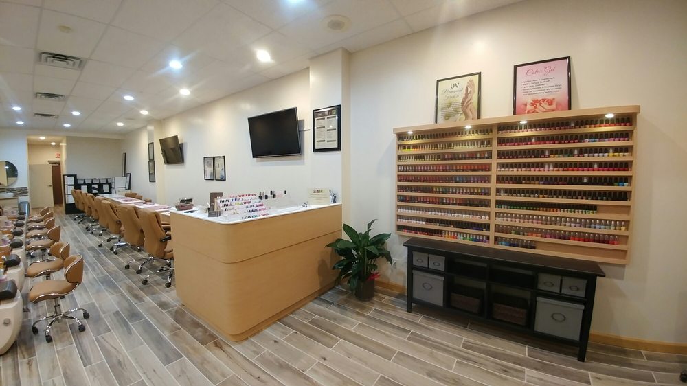 Happy Nails & Spa 18 Photos & 22 Reviews Nail Salons 477 Center