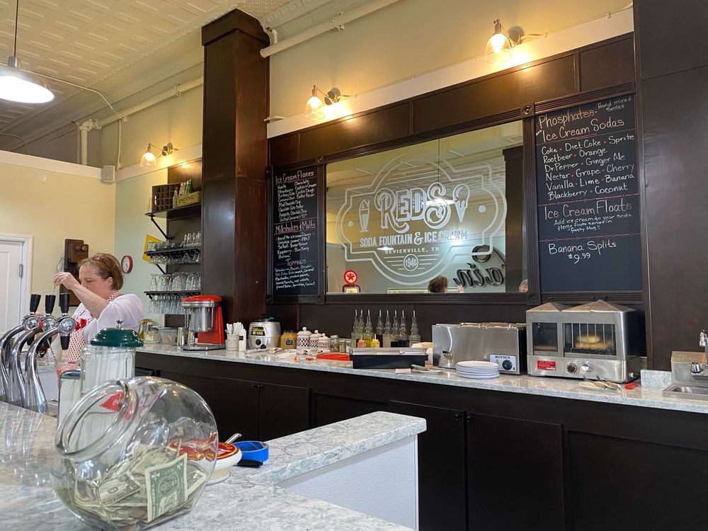Red’s Soda Fountain And Ice Cream