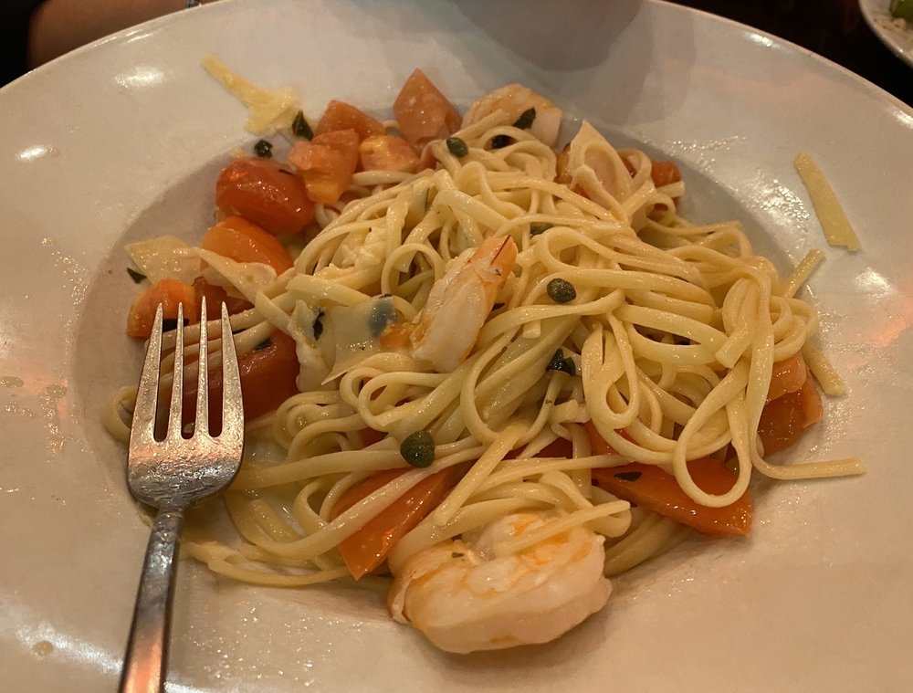 Lucy Restaurant