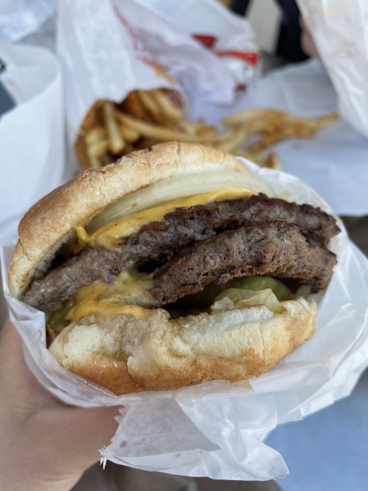 Petey's Burger