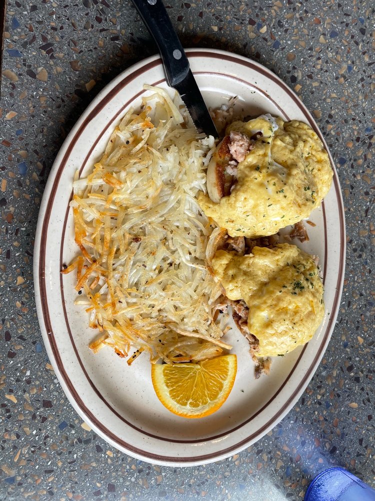 Fishin Hole Family Restaurant