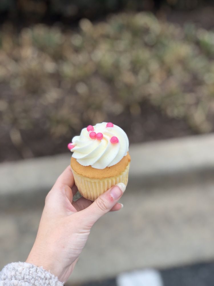 Canela Bakery 55 Photos & 38 Reviews Bakeries 806 Muddy Branch Rd