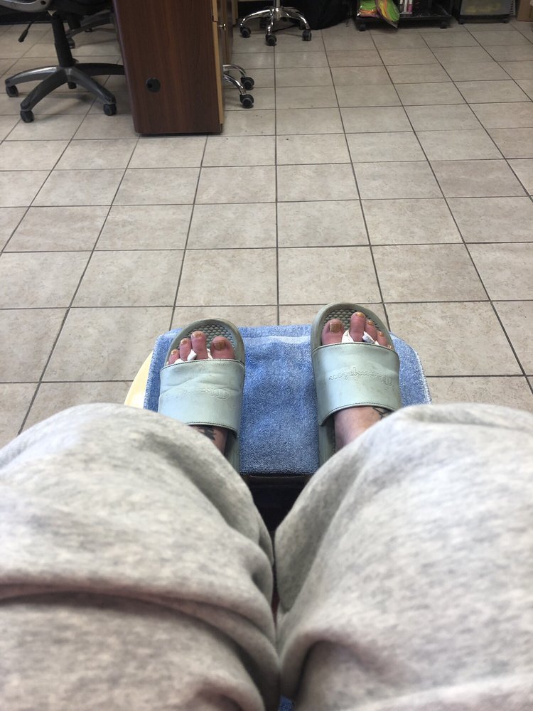 Frenchy's Nails & Spa