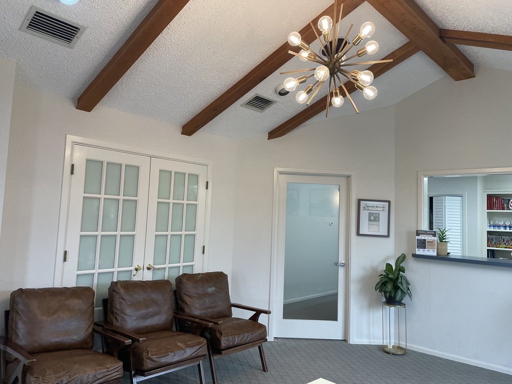 image of business Idalou Dental