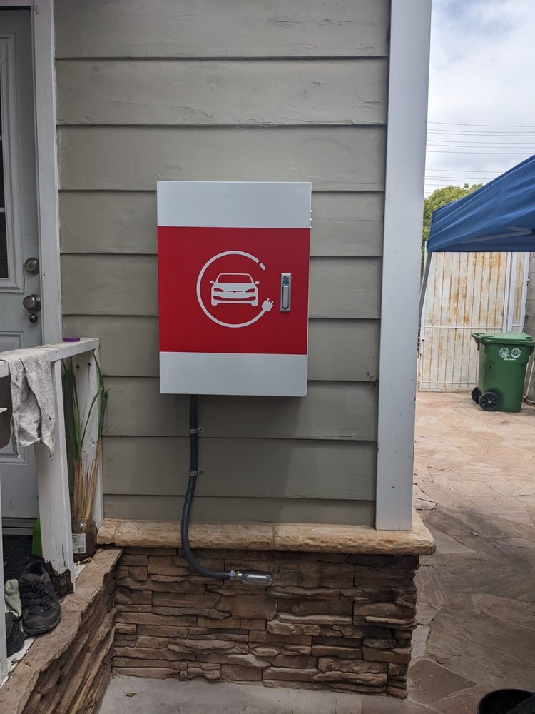 IV Power Electric