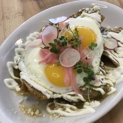 Con Huevos 518 Photos 360 Reviews Mexican 2339 Frankfort Ave Photo Of Con Huevos Louisville Ky United States Chilaquiles Huevo