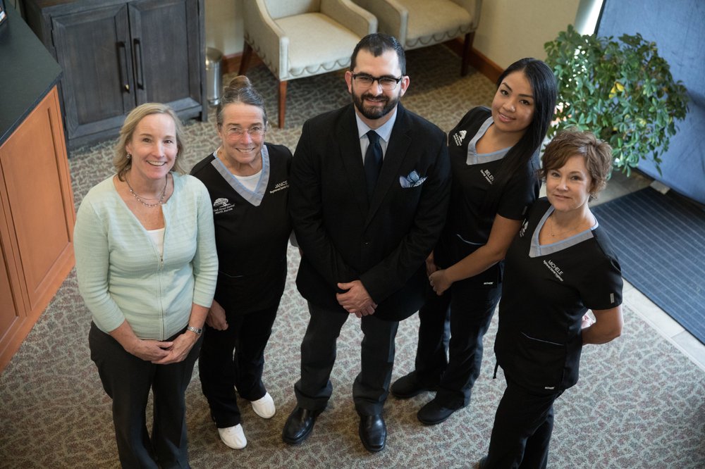 image of business Oak Street Dental North Aurora