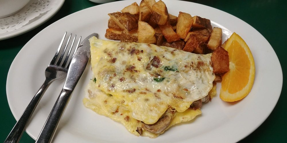 Gonga’s Grill Breakfast & Brunch 233 Brady Street E, Greater