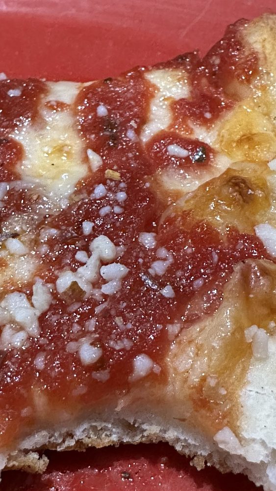 Franzone's Pizzeria, Restaurant & Sports Bar