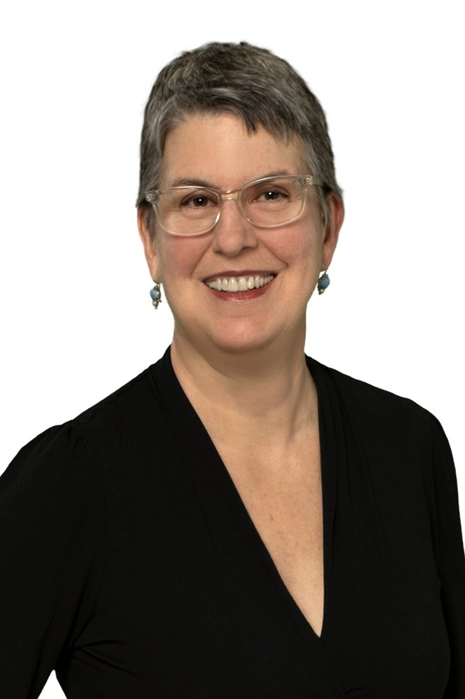 Teri Bevelacqua - RE/MAX Advantage The Four Seasons Group