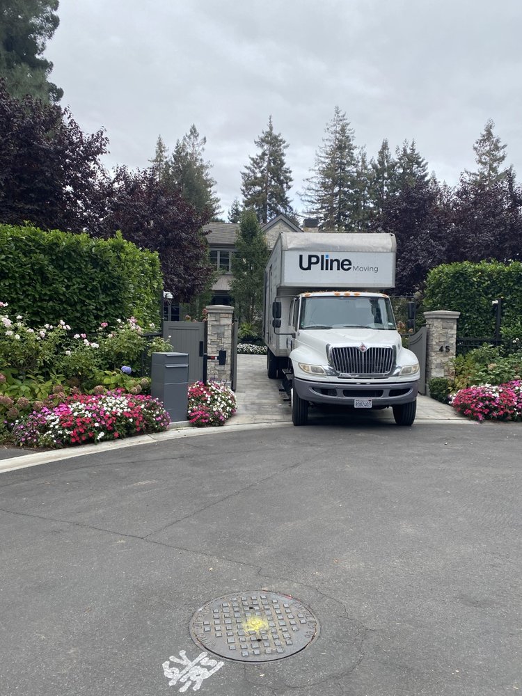 Upline Moving