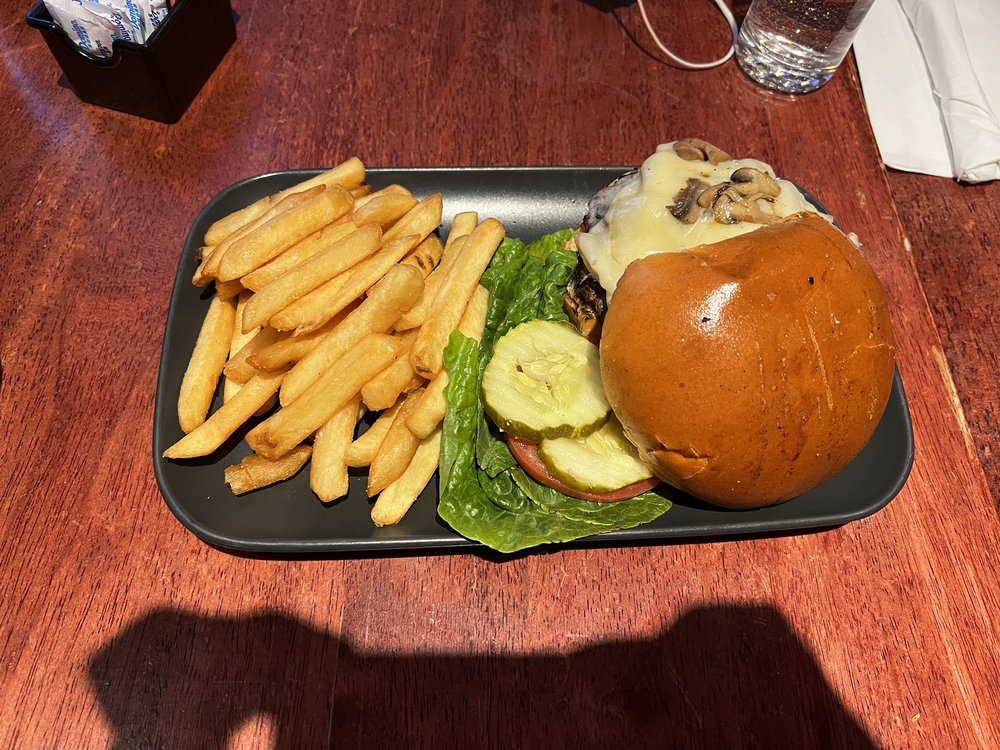 Cafe 52 Restaurant 